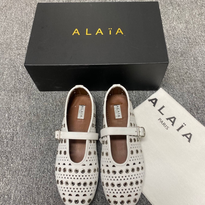 Alaia Flat Shoes